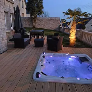 Luxueuse Au Pied Du Château Appartement