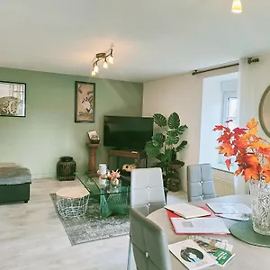 Du Marché Appartement